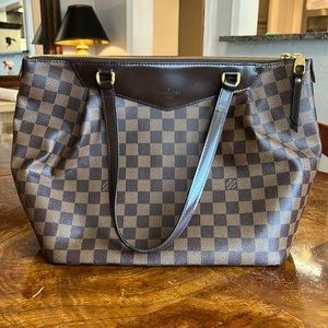 Louis Vuitton Purse